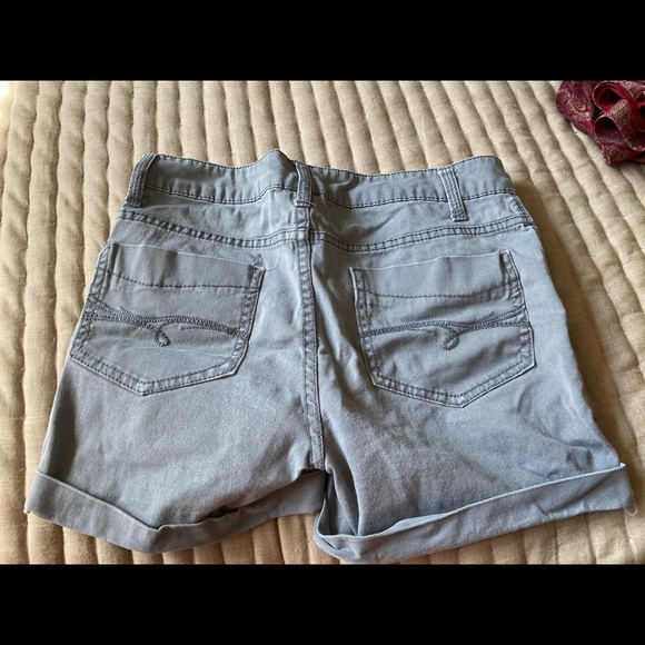 Gray High Waisted Shorts - Picture 4 of 4